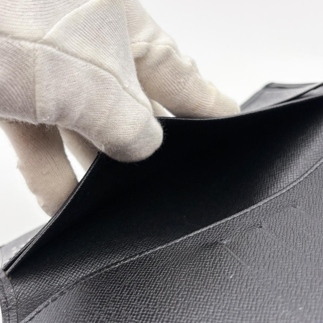 【超美品】 ルイヴィトン タイガ ポルト バルール カルト クレディ ブラック