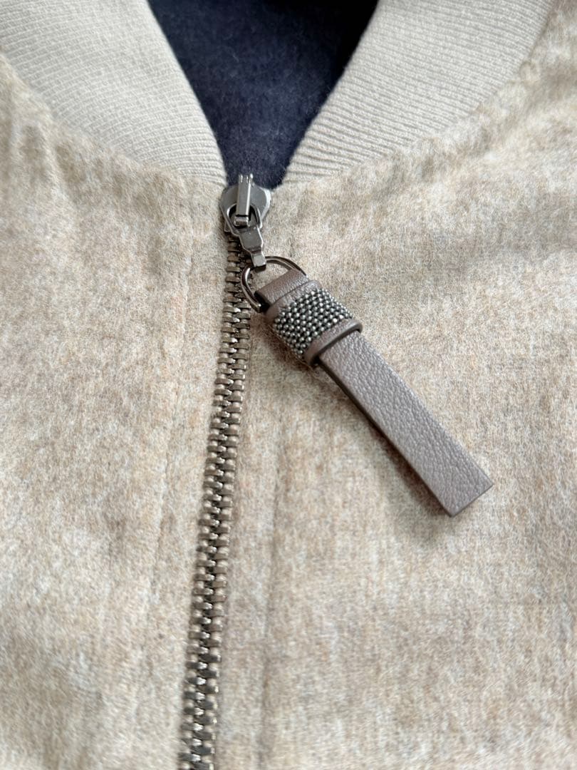 ブルネロクチネリ ハンドクラフトベスト