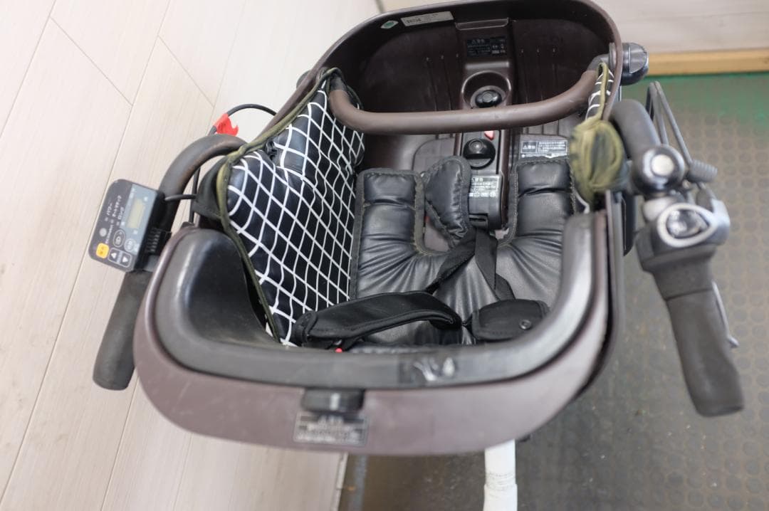 コトジロー )パナギュット　20インチ3段13.2Ah（5点灯）充電器あり