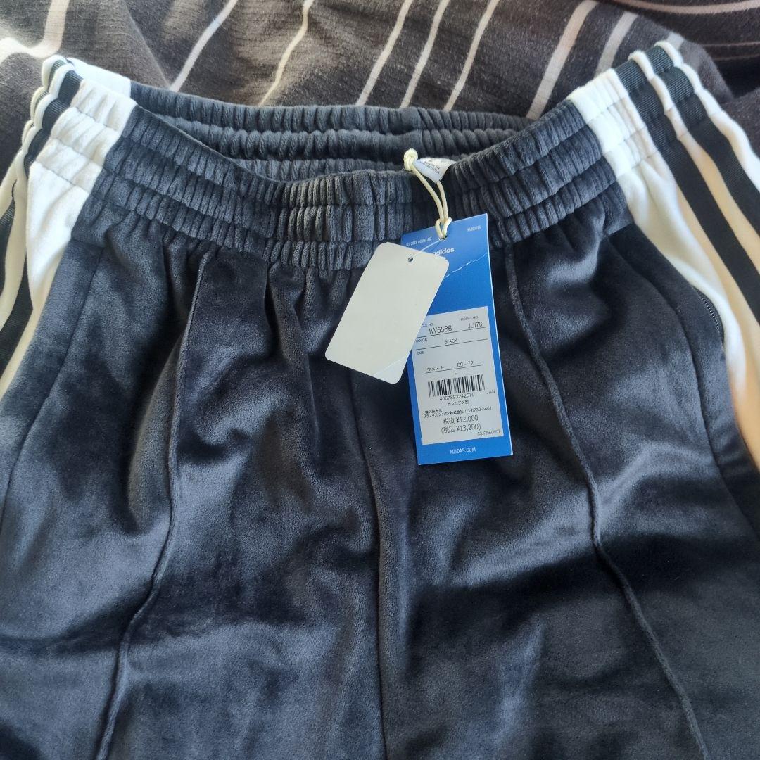 adidas アディダスオリジナルス　アディブレイク　重盛さと美