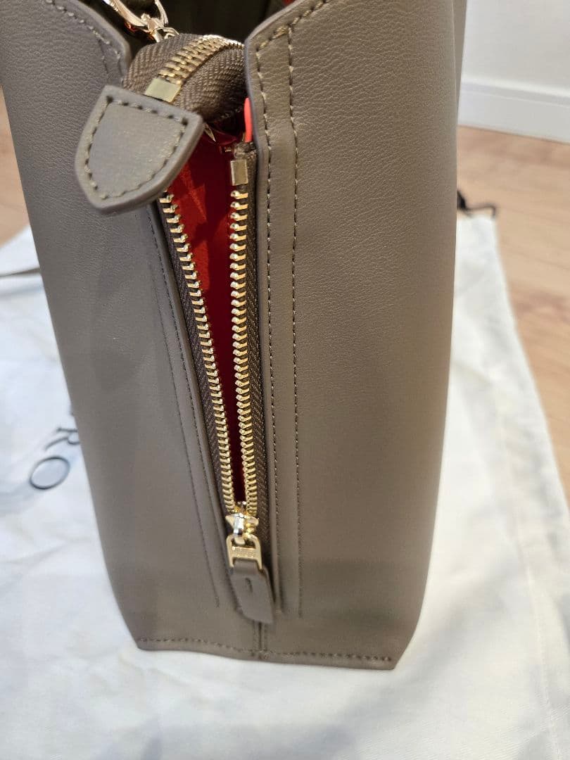 ロペエポール　Yバック　Medium