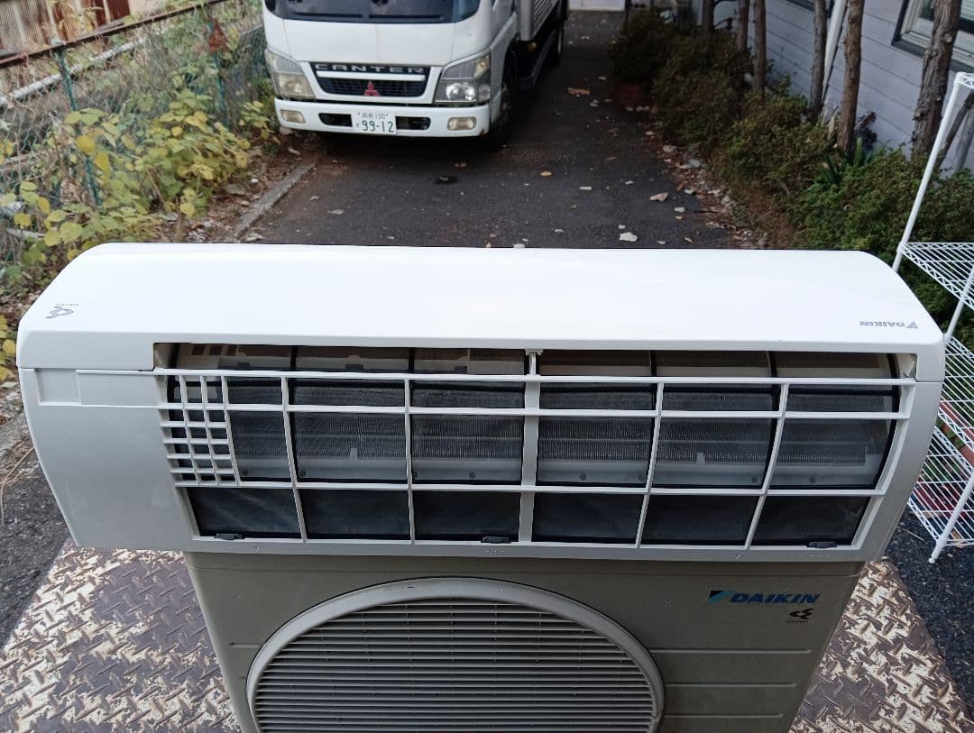 ダイキン・ストリーマ・ルームエアコン・F223ATES-W・2023年製・6畳用