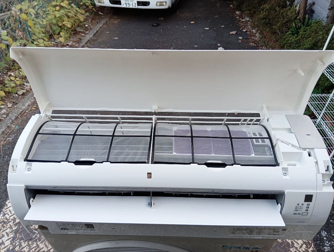 ダイキン・ストリーマ・ルームエアコン・F223ATES-W・2023年製・6畳用