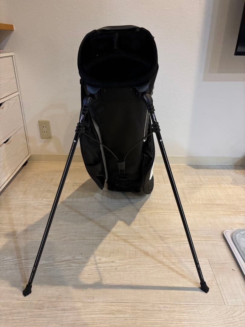 Titleist タイトリストキャディバッグ ブラック/ホワイト