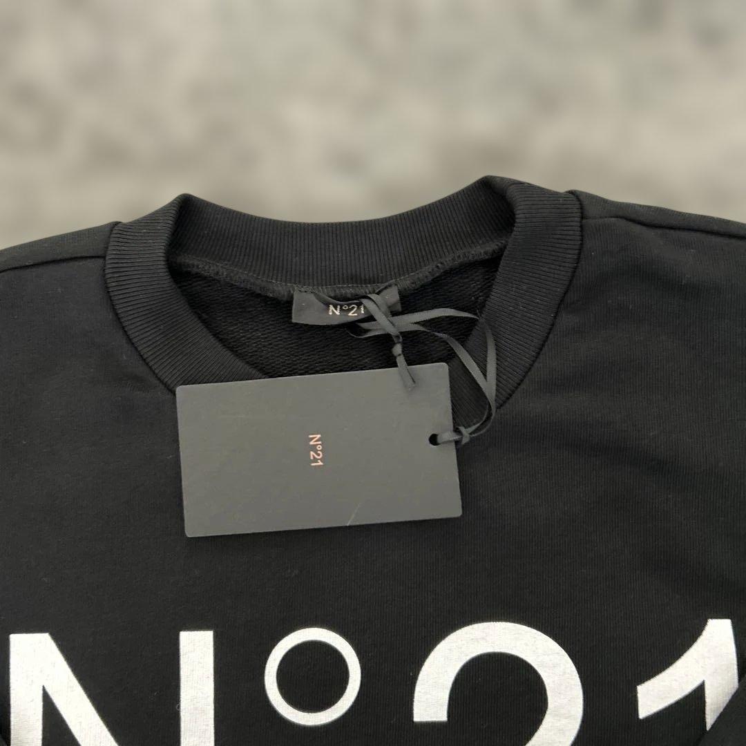 新品N°21 ブラック スウェット