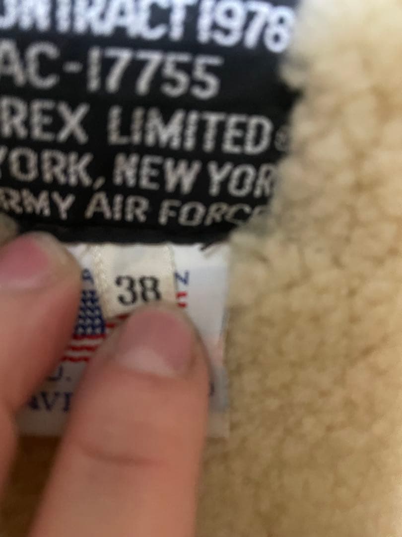 AVIREX フライトジャケット ムートン