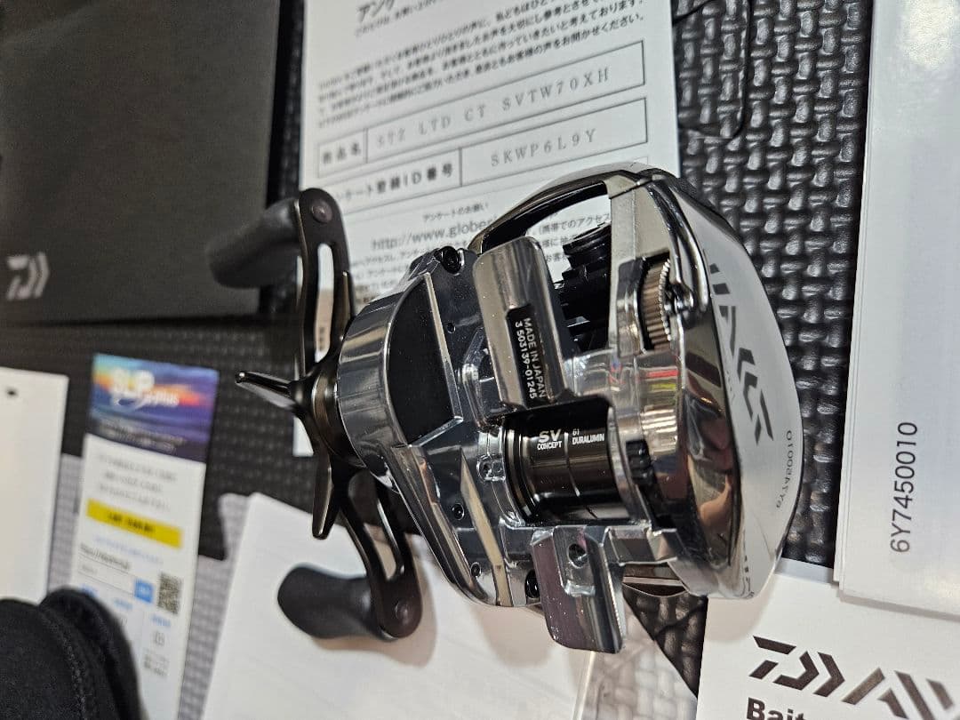 ダイワ25 スティーズ リミテッド CT SV TW 70XH 右ハンドル