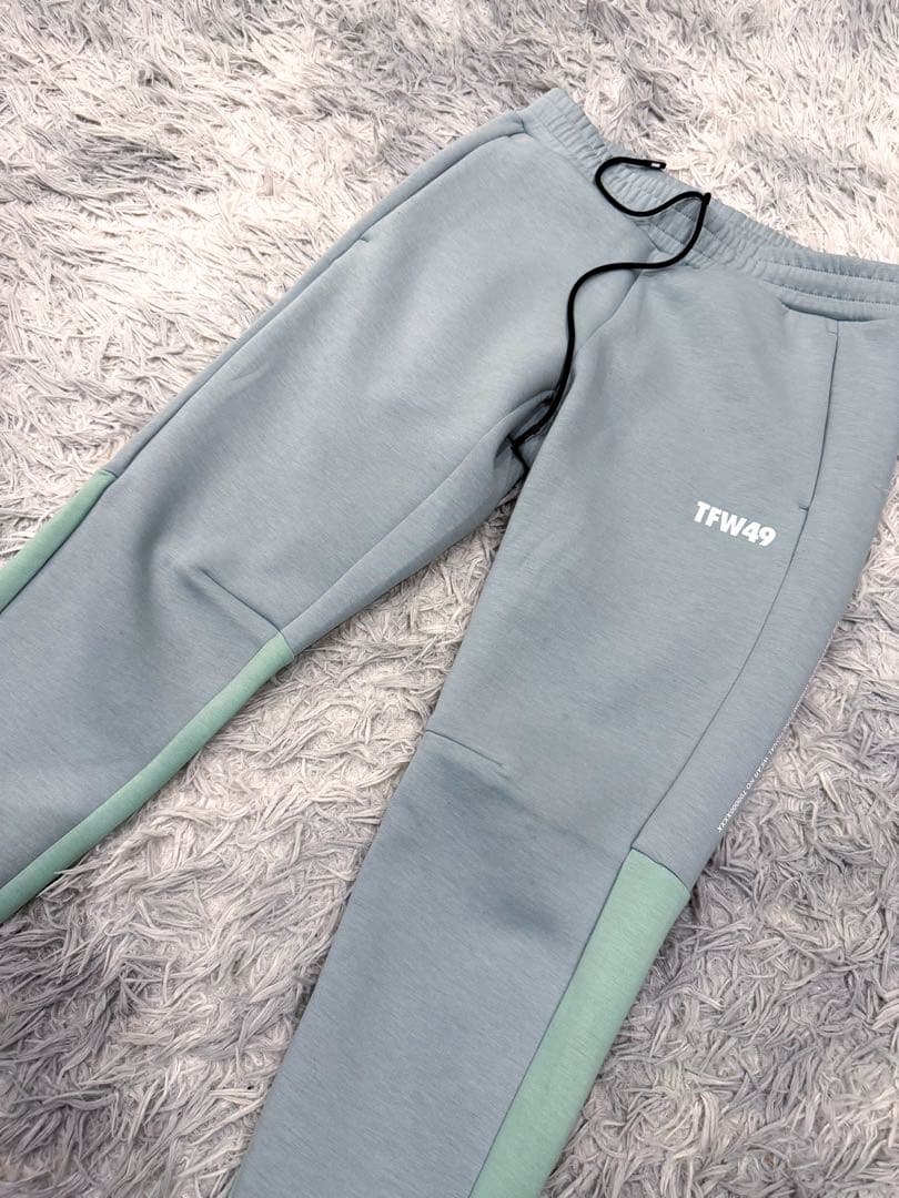 TFW49 CARDBOARD MATERIAL セットアップ