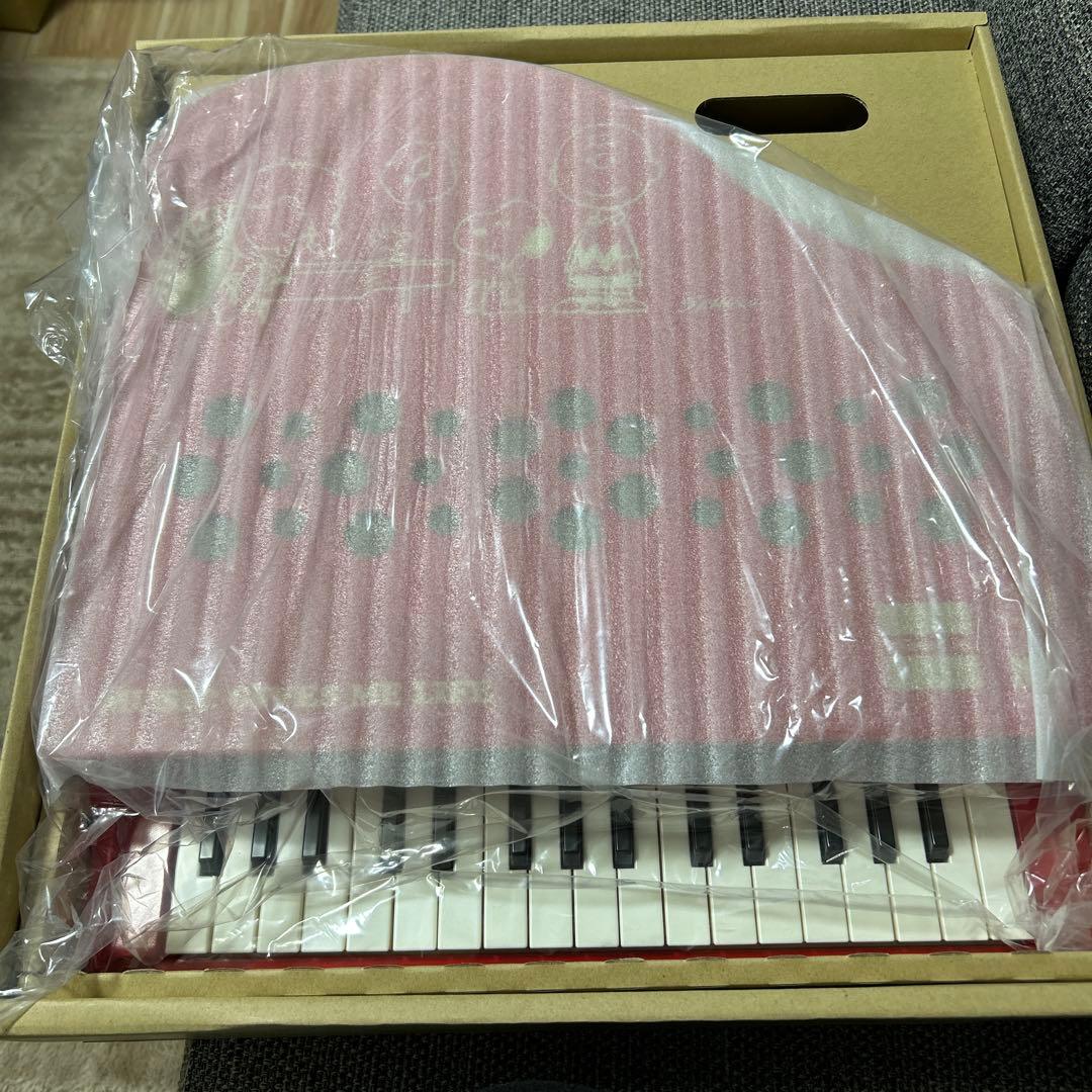 スヌーピーミュージアム　カワイミニピアノ