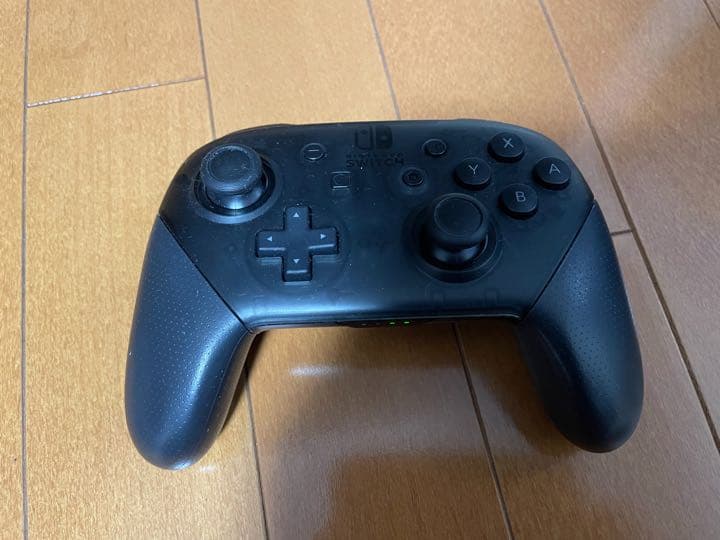 Nintendo Switch + Proコントローラー+スプラ3+スマブラSP