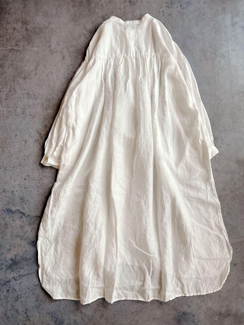 Gauze# ガーゼ ⿻ リネン バンドカラー タックワンピース 白 ナチュラル