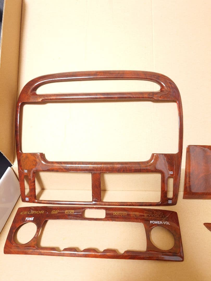 セルシオ３０後期　BRAGA製　木目調パネル