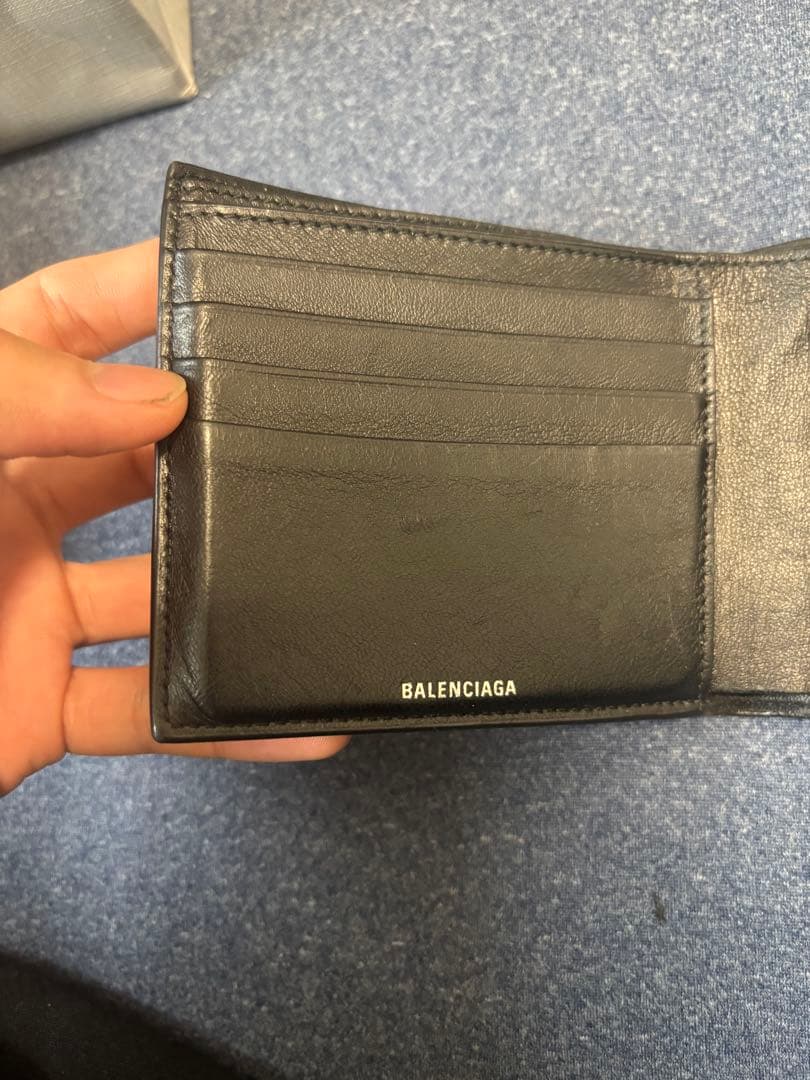 バレンシアガ 財布