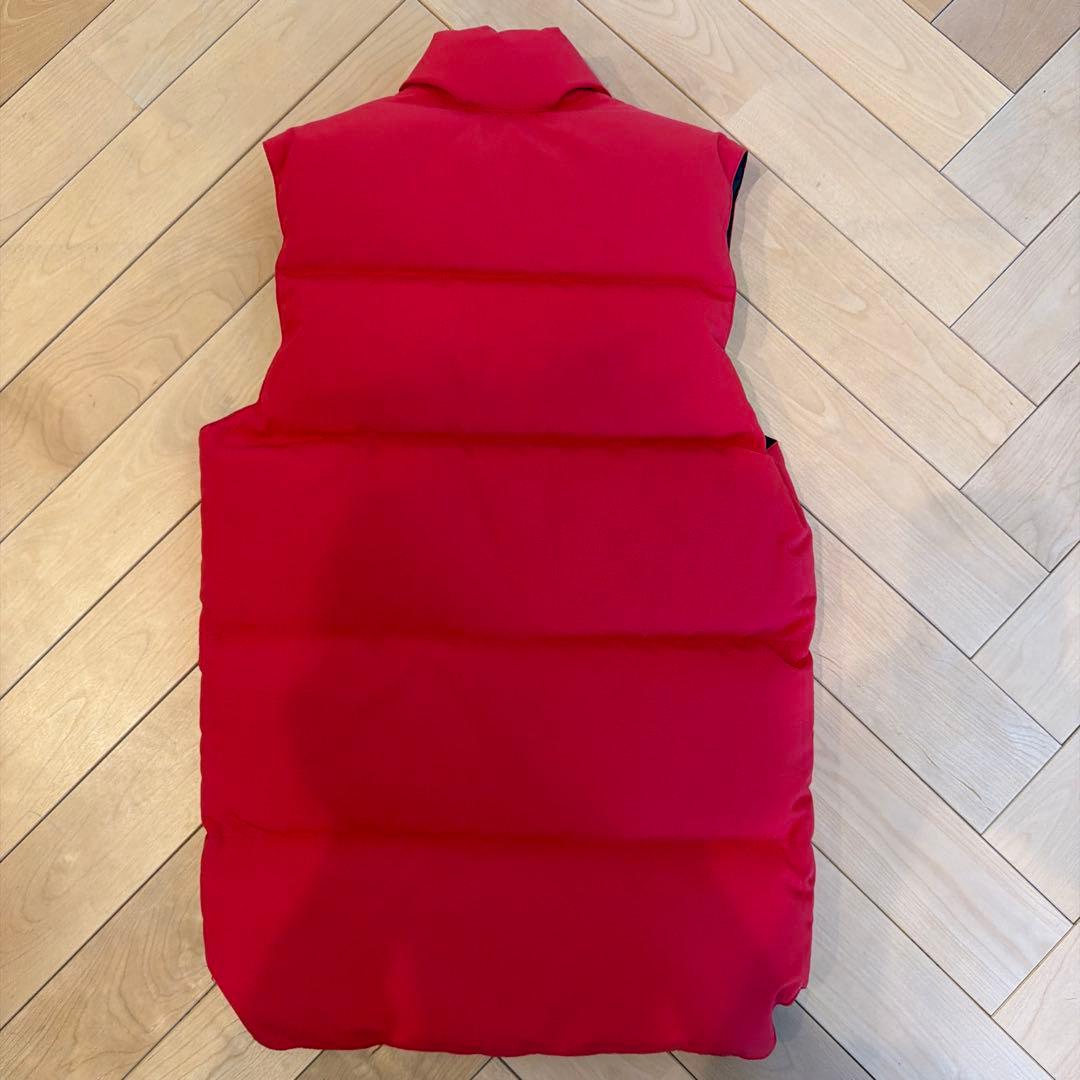美品　  ダウンベスト 赤