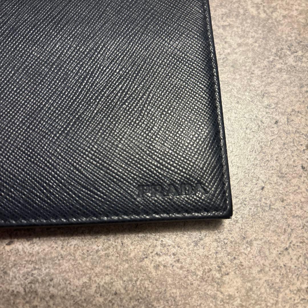 美品 本体のみ PRADA ネイビー レザー マネークリップ