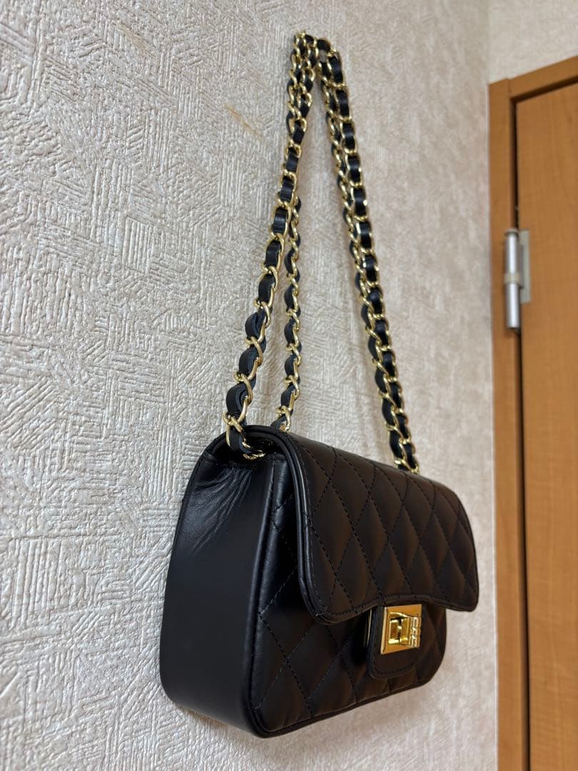 新品未使用　オウレンティ　チェーンショルダーバッグ2ウェイレザーイタリア