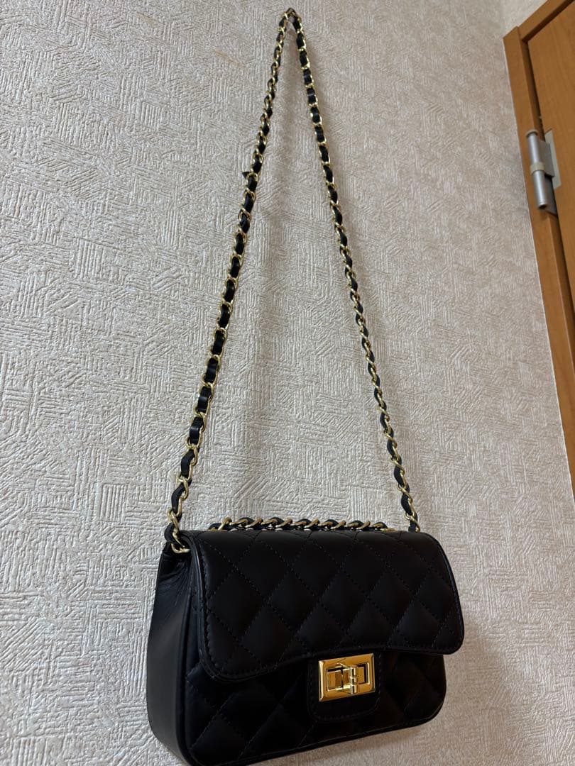 新品未使用　オウレンティ　チェーンショルダーバッグ2ウェイレザーイタリア