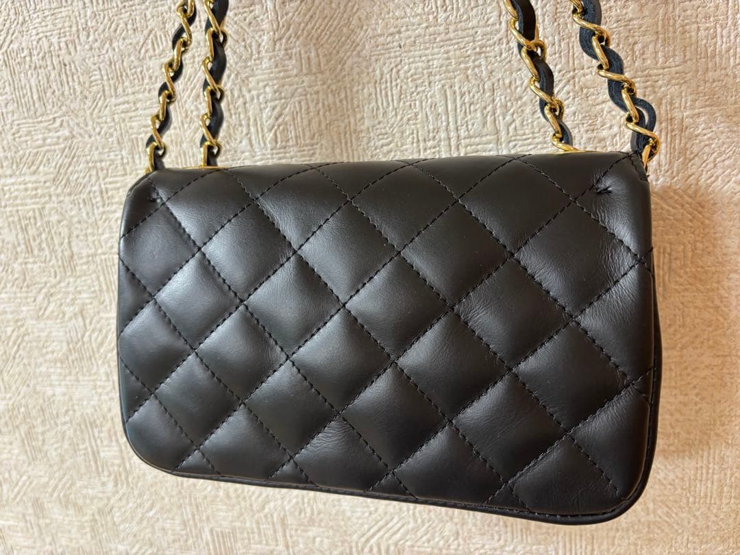 新品未使用　オウレンティ　チェーンショルダーバッグ2ウェイレザーイタリア