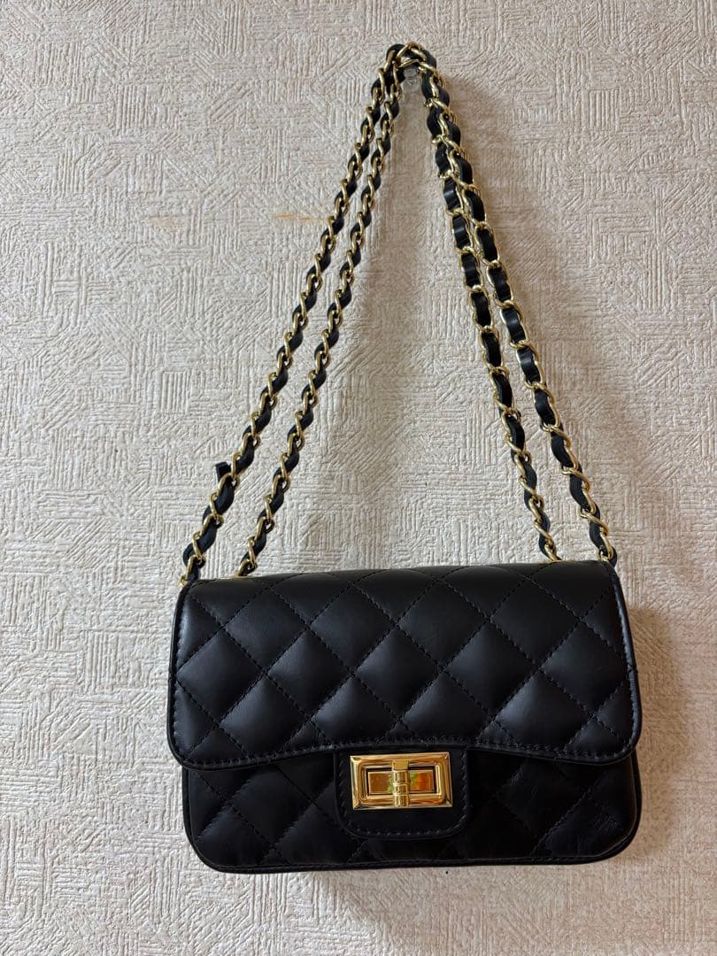 新品未使用　オウレンティ　チェーンショルダーバッグ2ウェイレザーイタリア