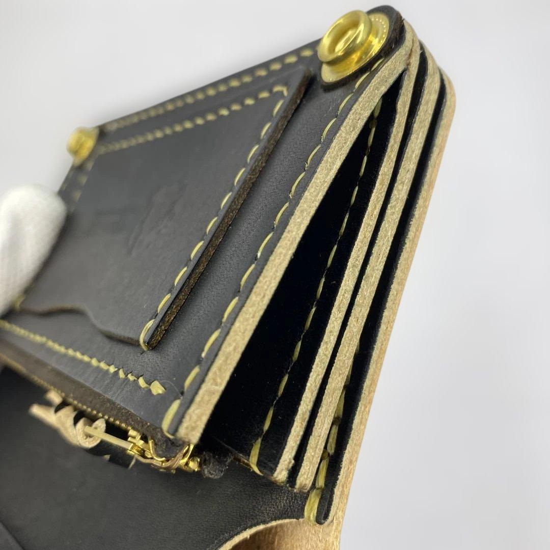 お札折らずに収納できる無骨な手染めミドルトラッカーウォレット BTW0609