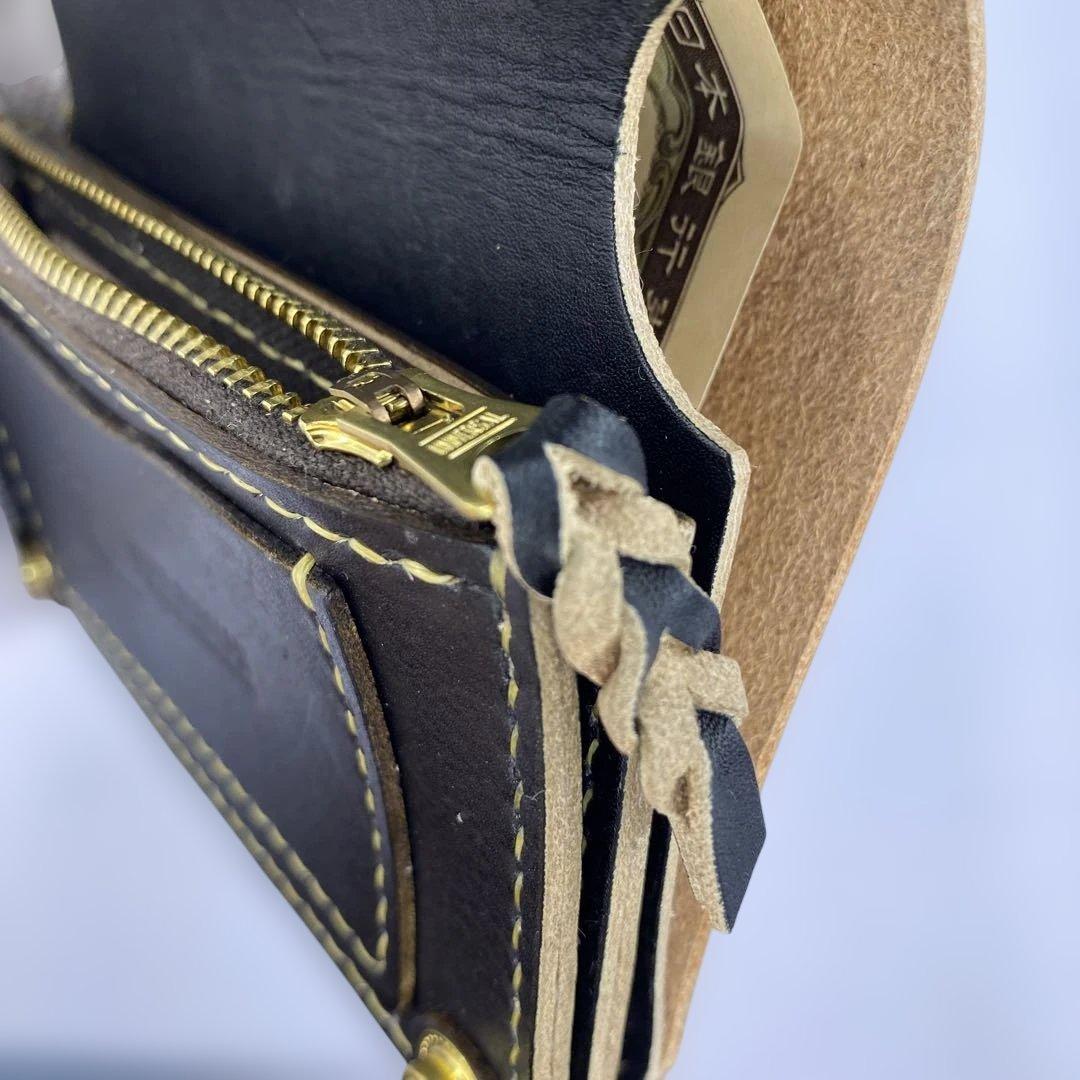 お札折らずに収納できる無骨な手染めミドルトラッカーウォレット BTW0609