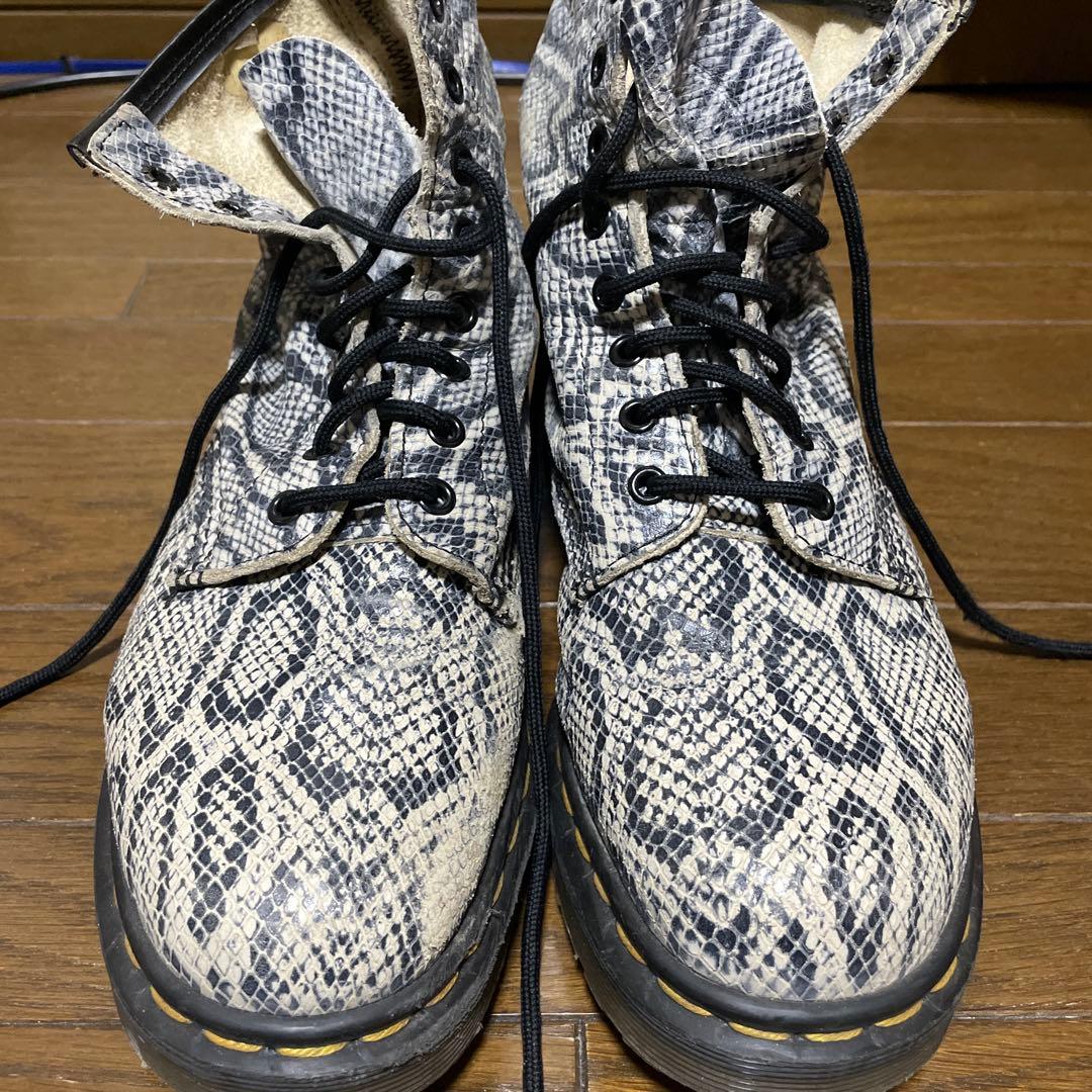 y*o様 Dr.Martens ドクターマーチン パイソン　蛇柄　イングランド製