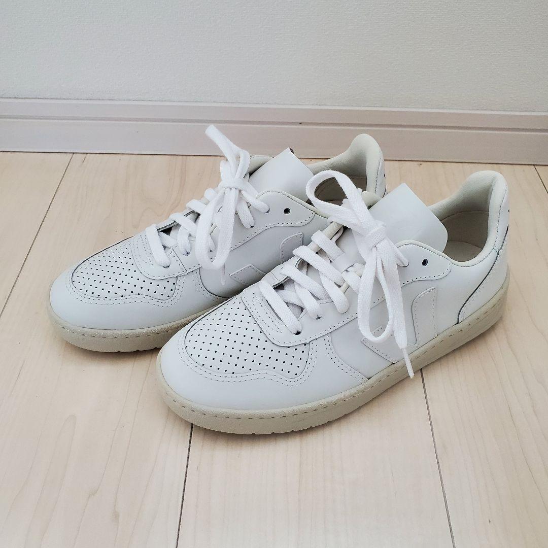 最終お値下げ！VEJA V10 エクストラホワイト　スニーカー　38