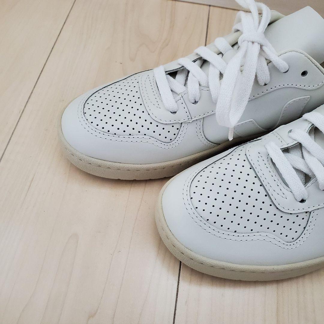 最終お値下げ！VEJA V10 エクストラホワイト　スニーカー　38