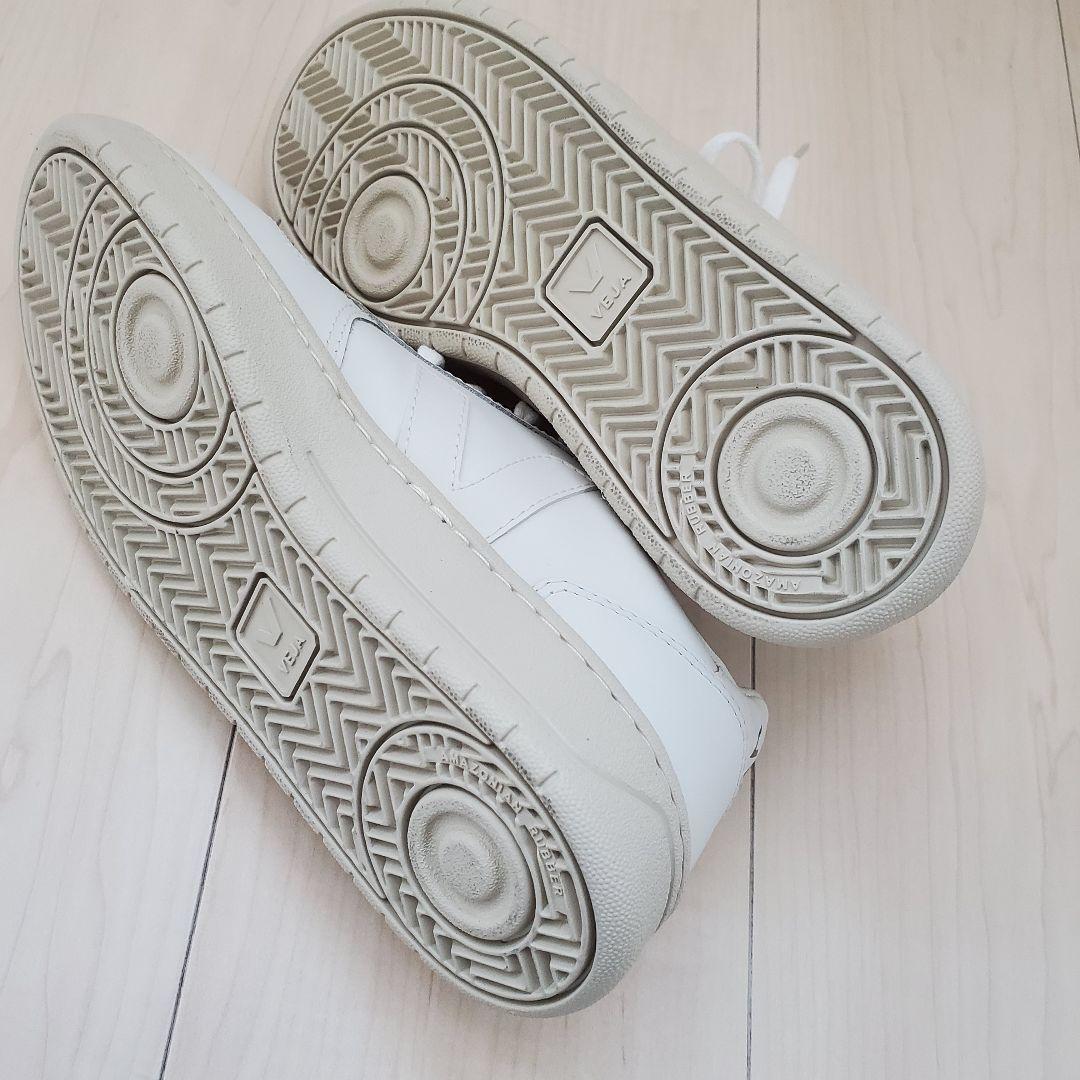 最終お値下げ！VEJA V10 エクストラホワイト　スニーカー　38