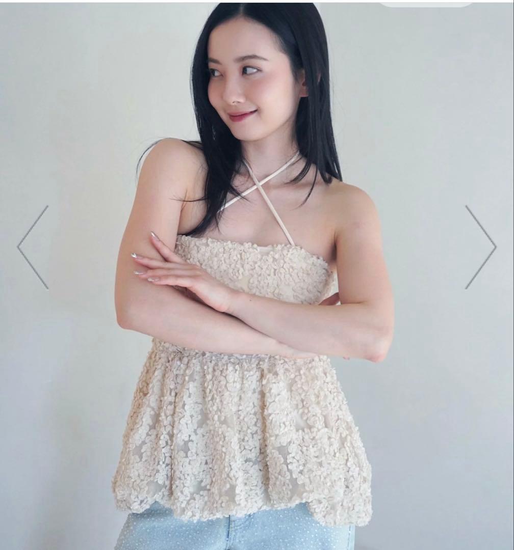 フラワーモチーフバルーンワンピース