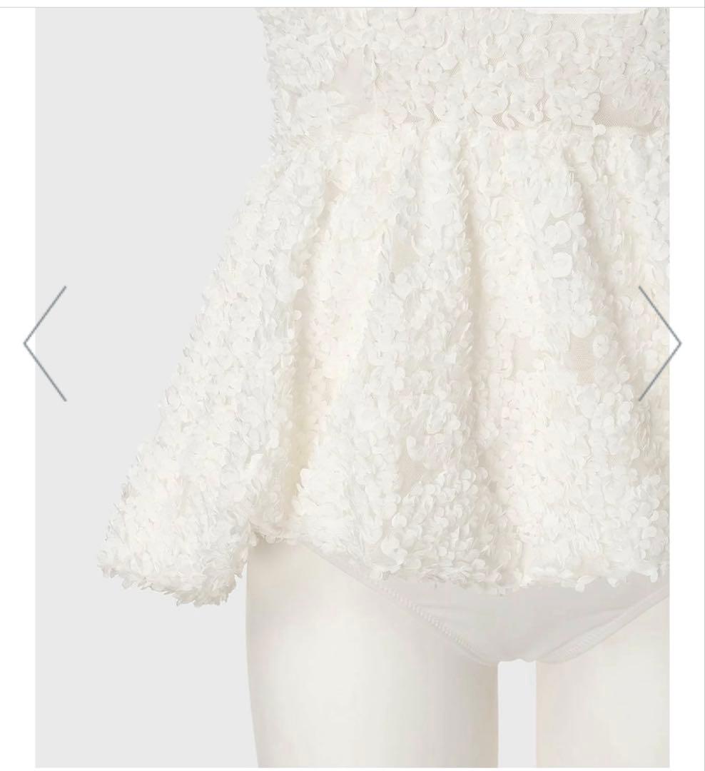 フラワーモチーフバルーンワンピース