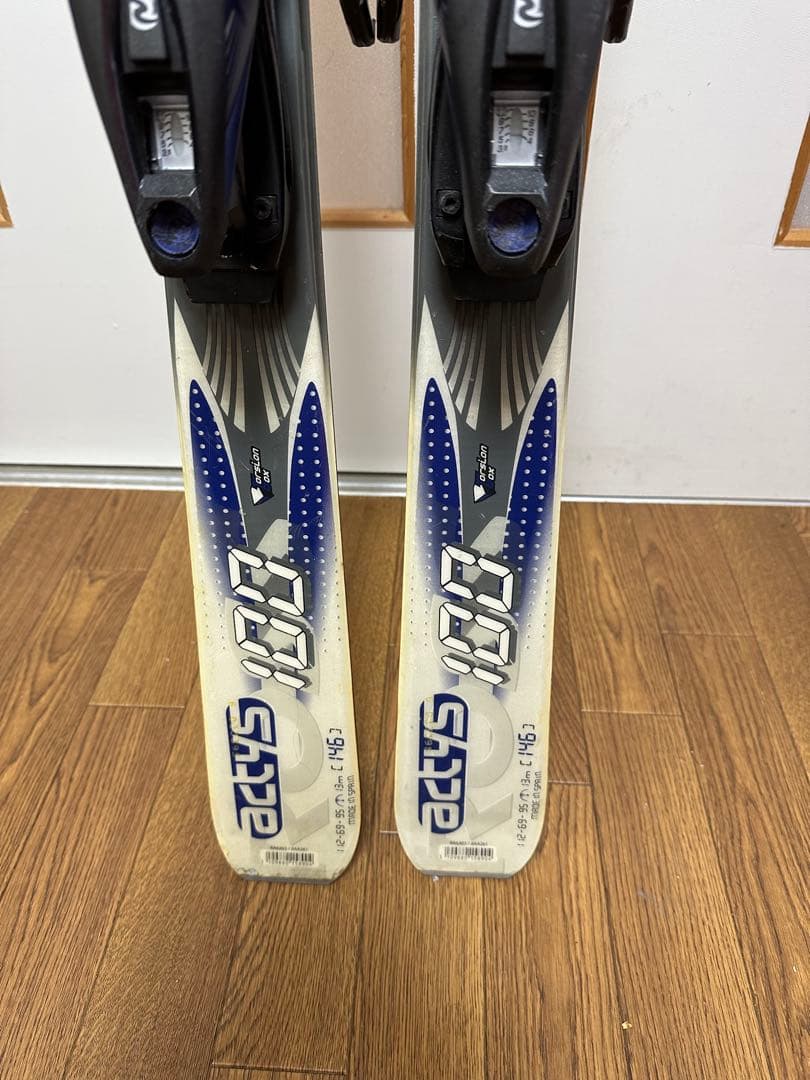 Hart ハート レディース カービングスキー 146cm スキー板、ブーツ