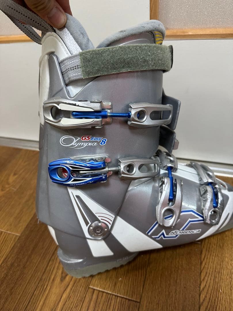 Hart ハート レディース カービングスキー 146cm スキー板、ブーツ