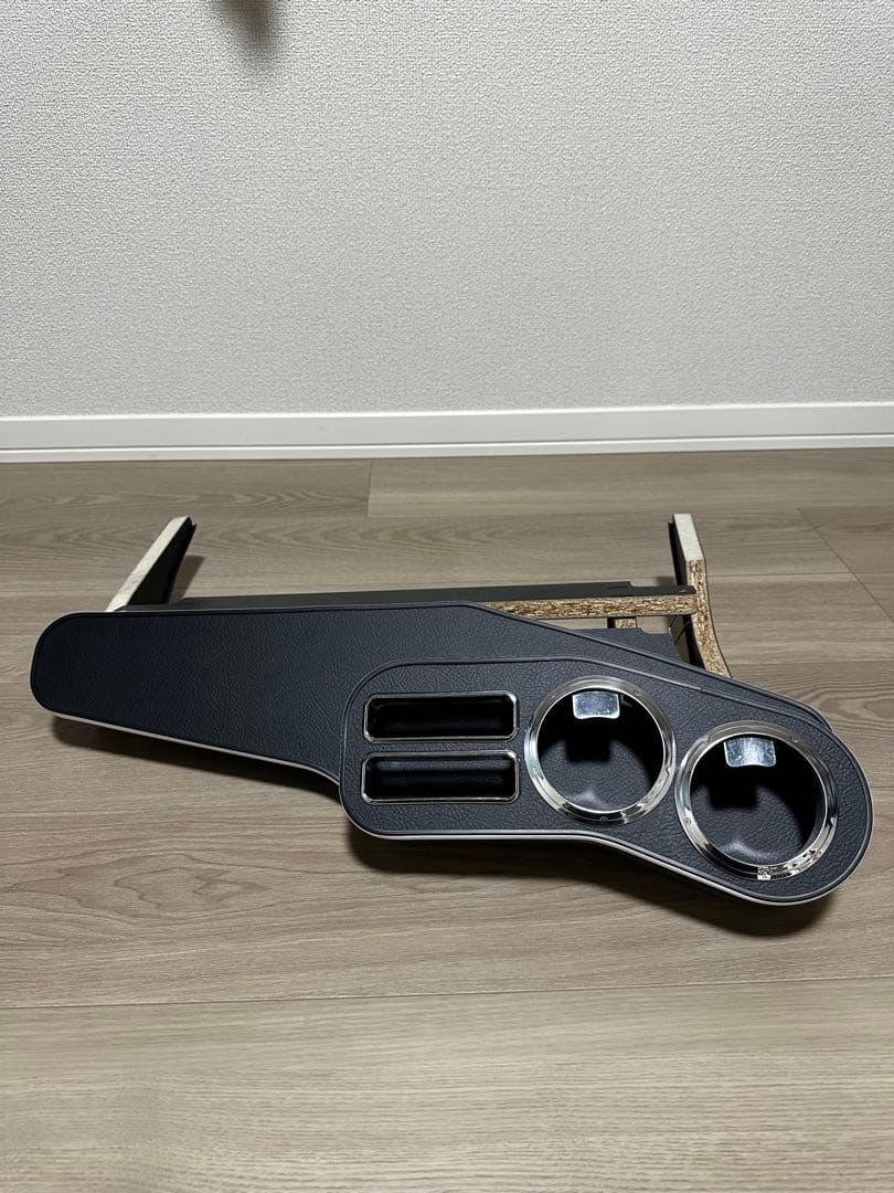 210系クラウン　テーブル