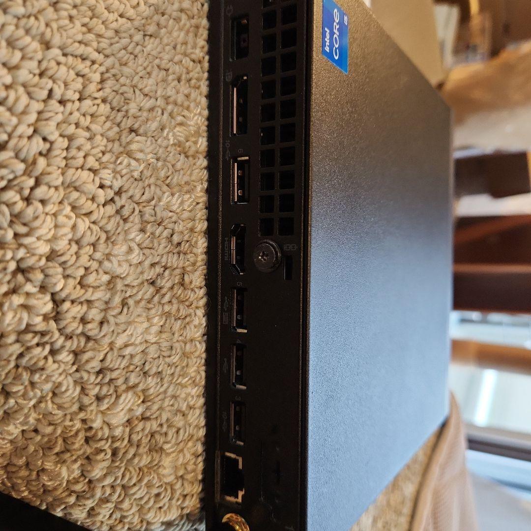 ThinkCentre neo 50q Tiny Gen 4 高性能 ミニPC