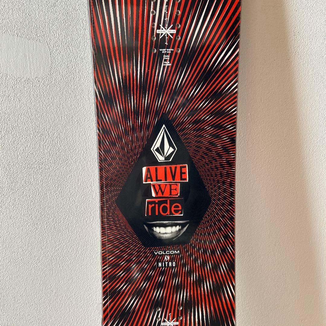 【レア新品】VOLCOM x NITRO スノーボード 155cm スノボ