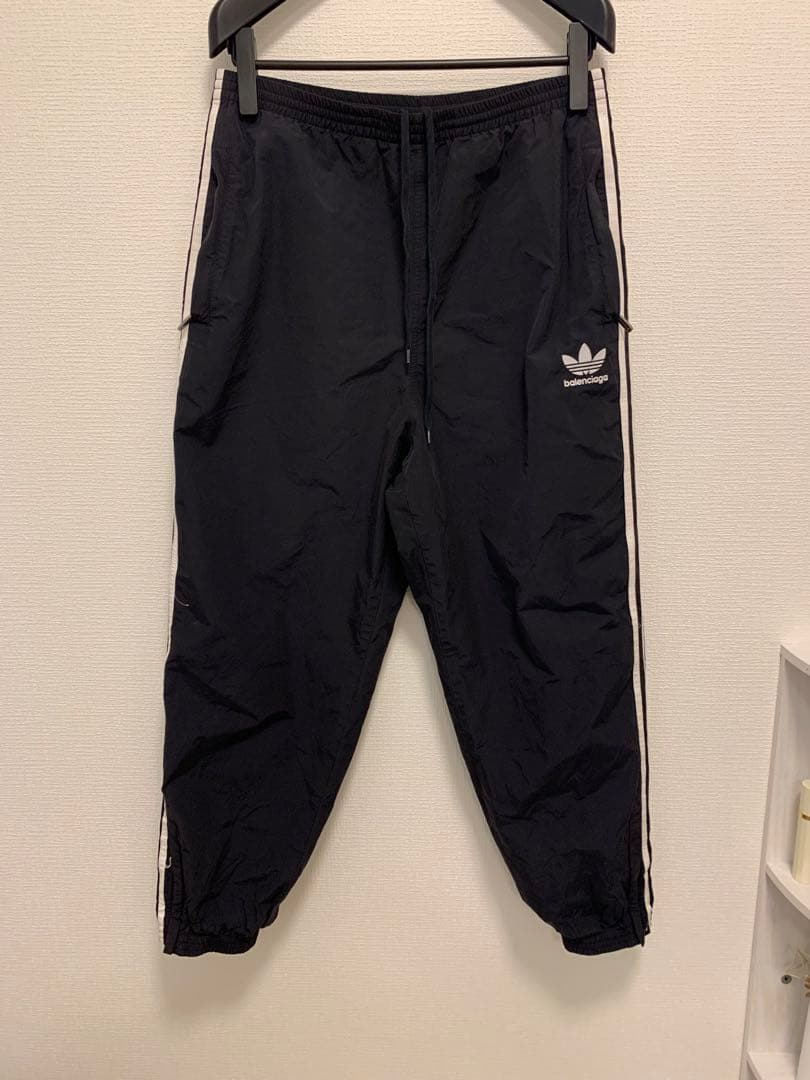 黒42 バレンシアガ　アディダス　ナイロントラックパンツ　美中古