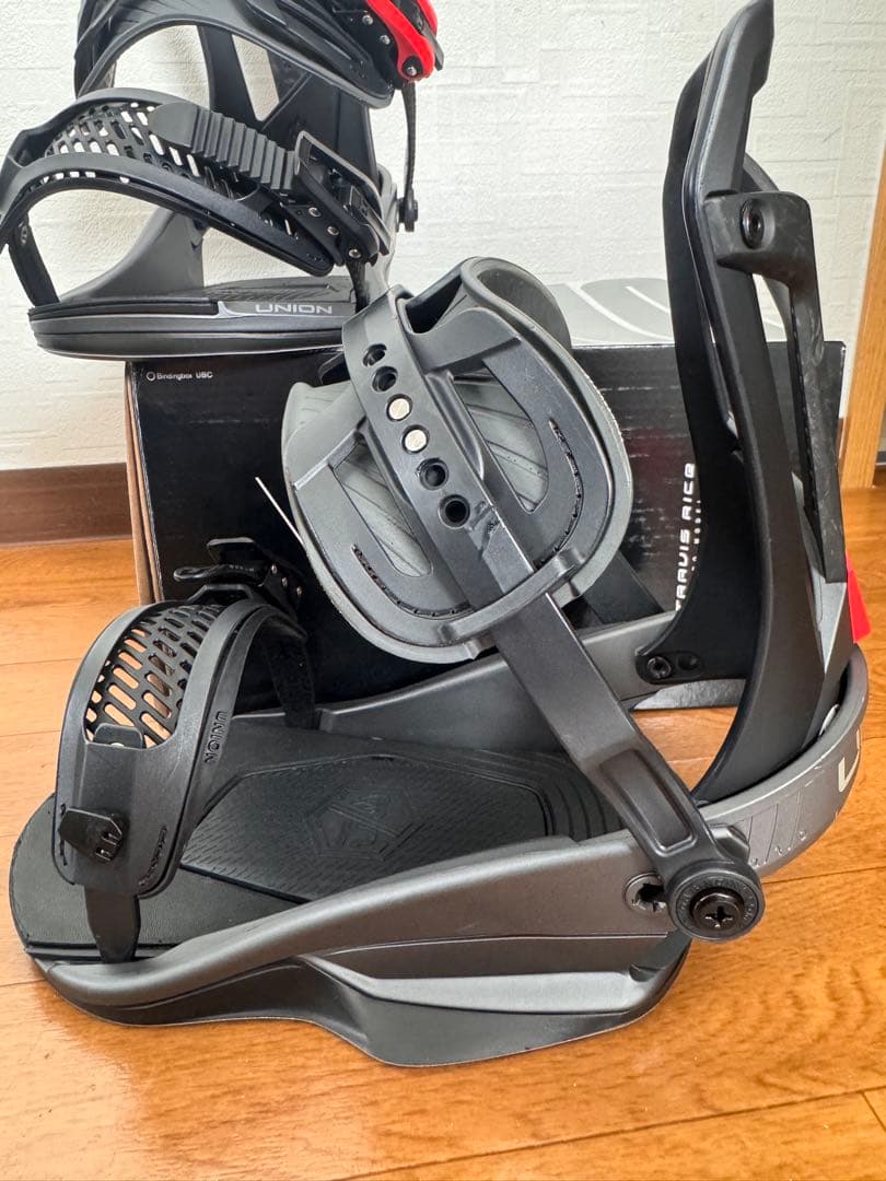 UNION falcor Mサイズ　トラビスライス 23-24