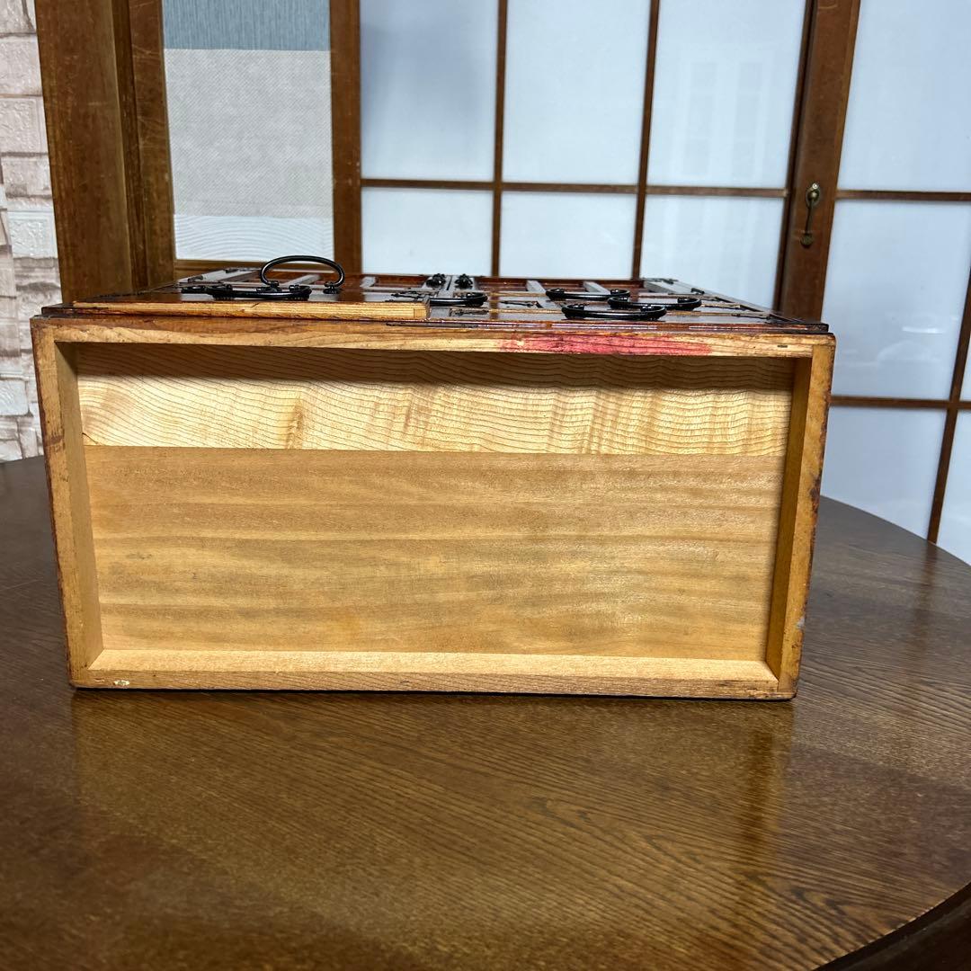【アンティーク】民芸調水屋　茶箪笥　小箪笥　金具付　和キャビネット