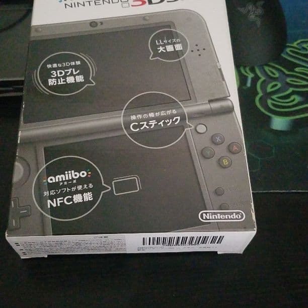 Newニンテンドー3DS LL 箱付き!!