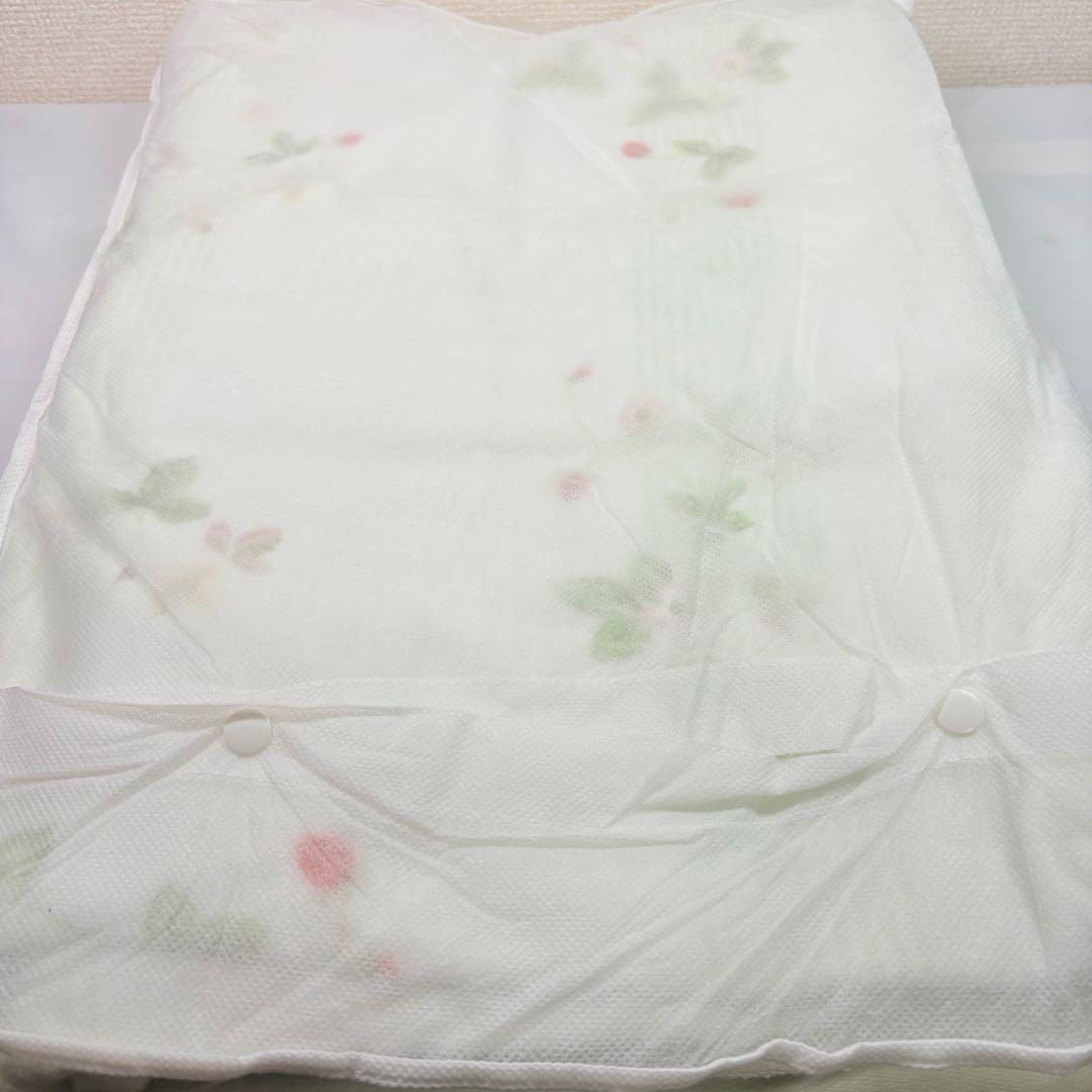  ウェッジウッド　タオルケット　ワイルドストロベリー　グリーン