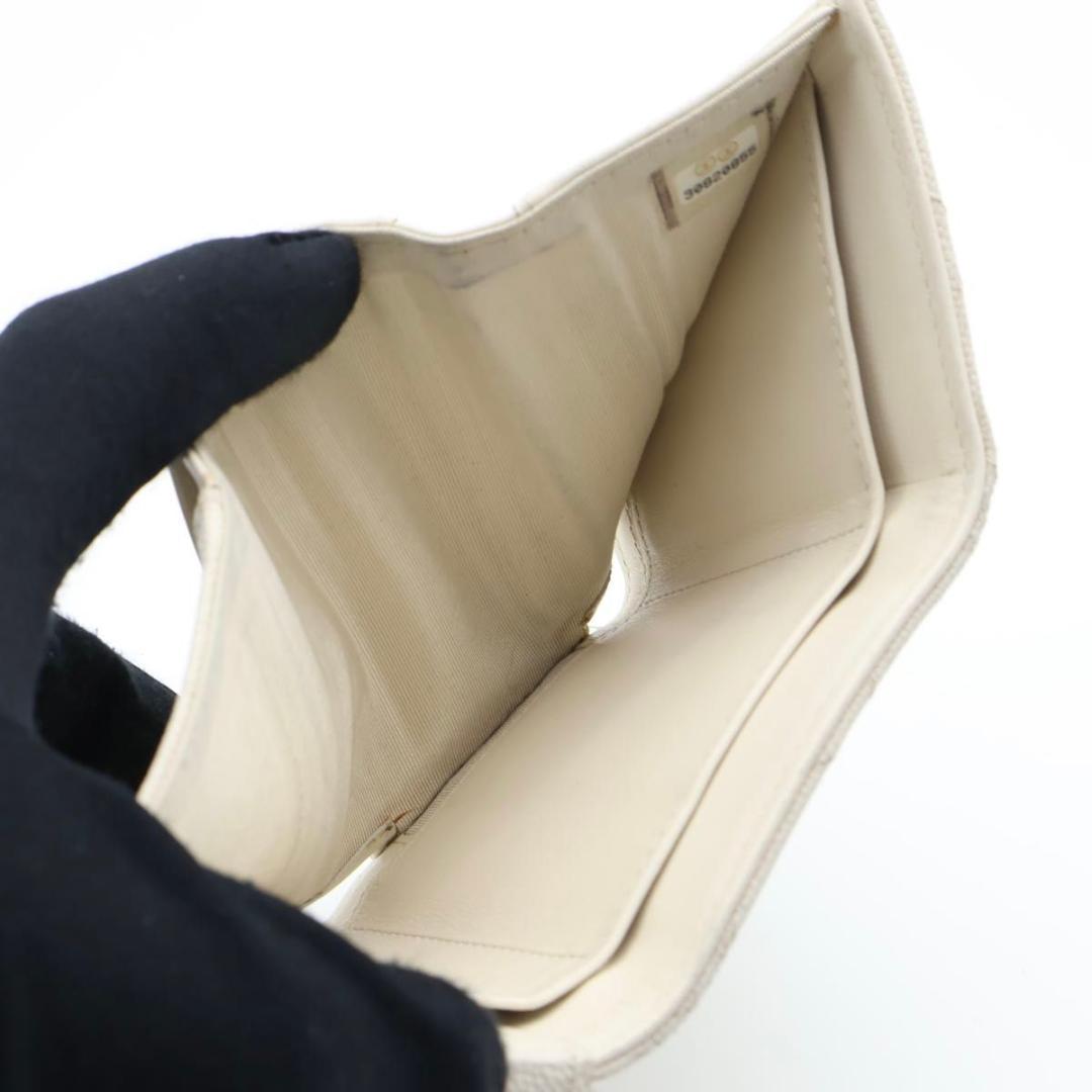 【極美品】CHANEL マドモアゼル　三つ折り財布　オフホワイト