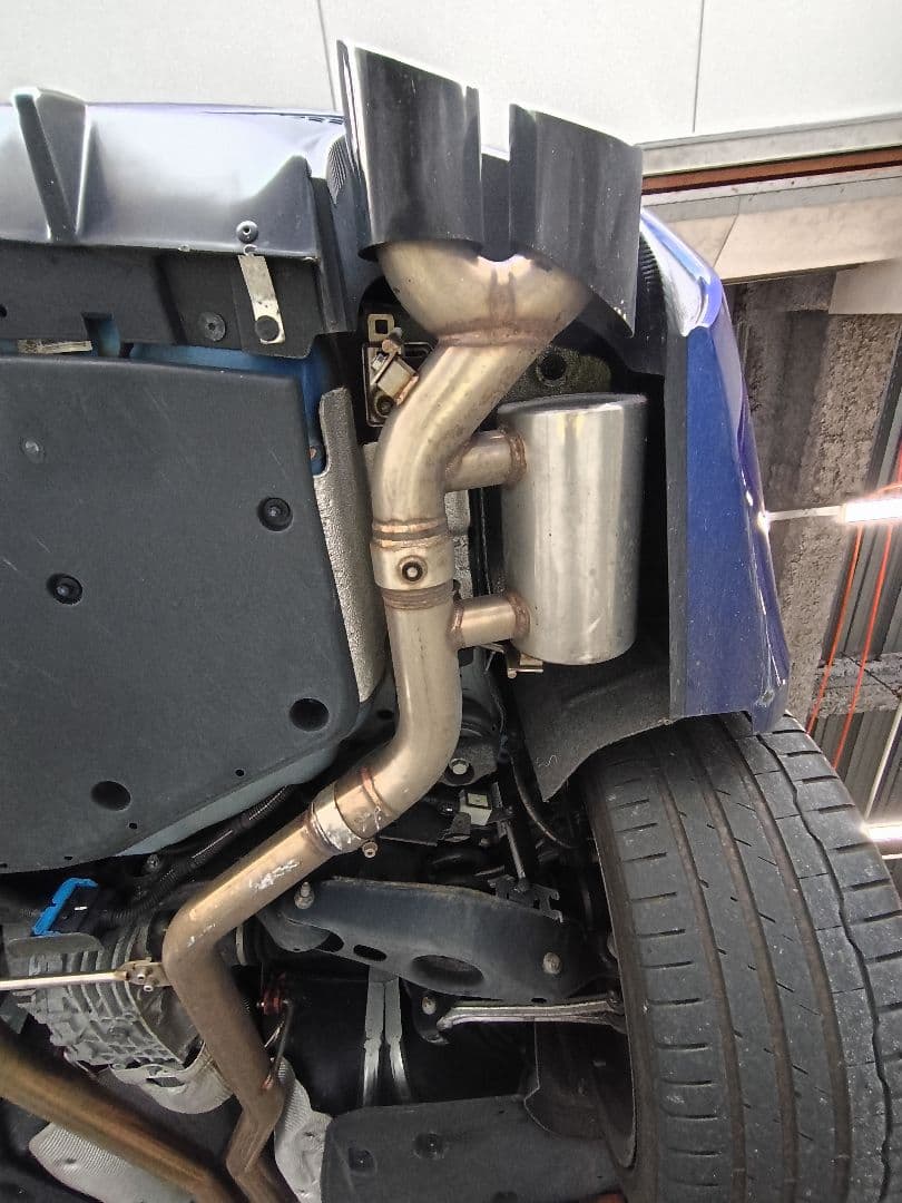 マセラティ ギブリ用 クライスジーク可変マフラー