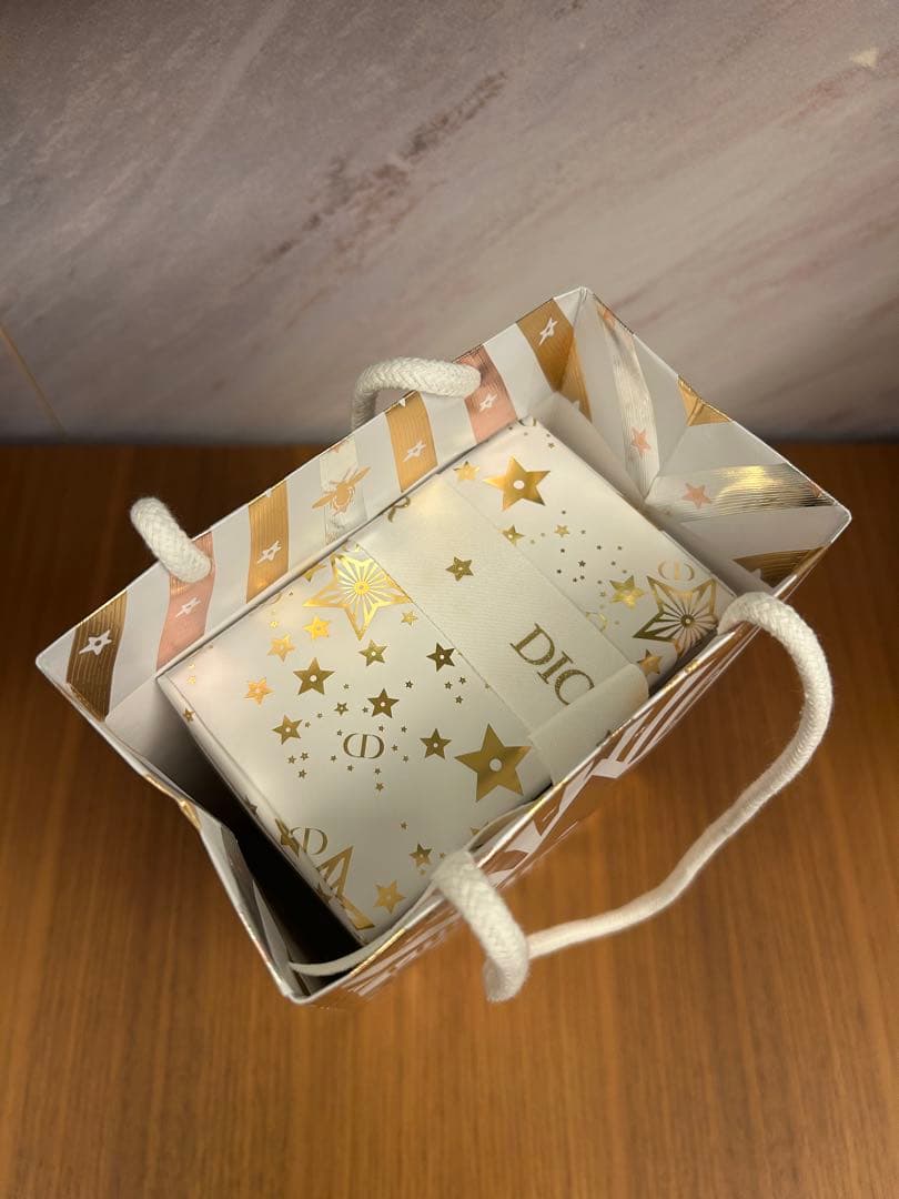 Dior ディオール　ホリデーコフレ　ポーチ　マキシマイザー　ホリデーオファー