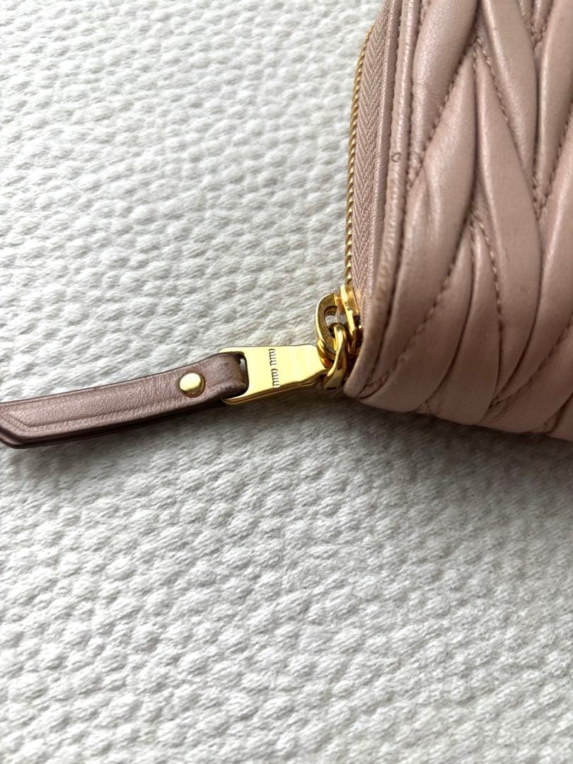 MIU MIU マテラッセ 二つ折り財布 CAMMEO 5ML522