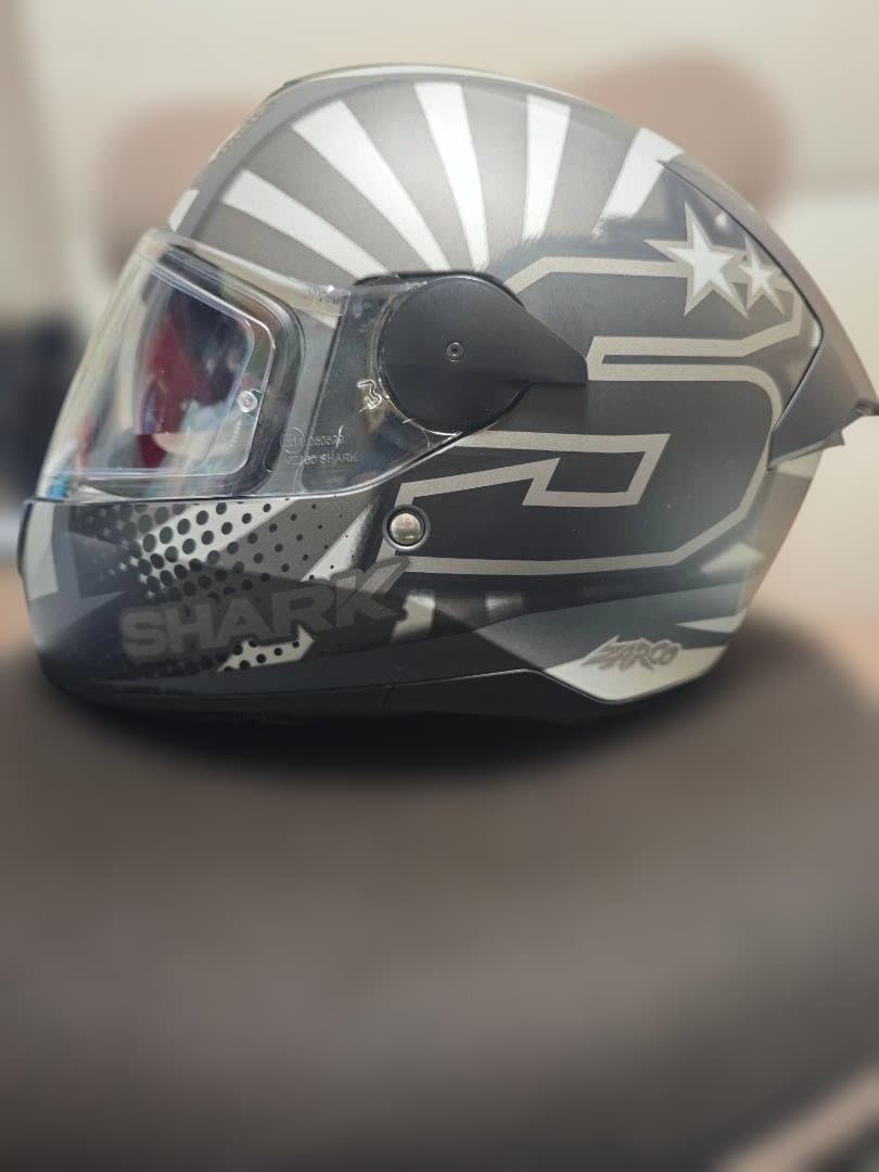 美品✨SHARK フルフェイスヘルメット ストライプ柄