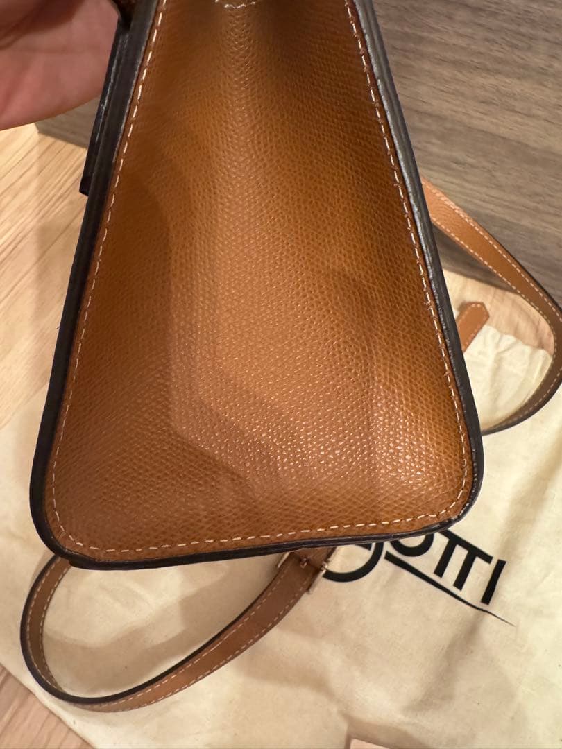 CARBOTTI Greta245 ショルダーバッグ