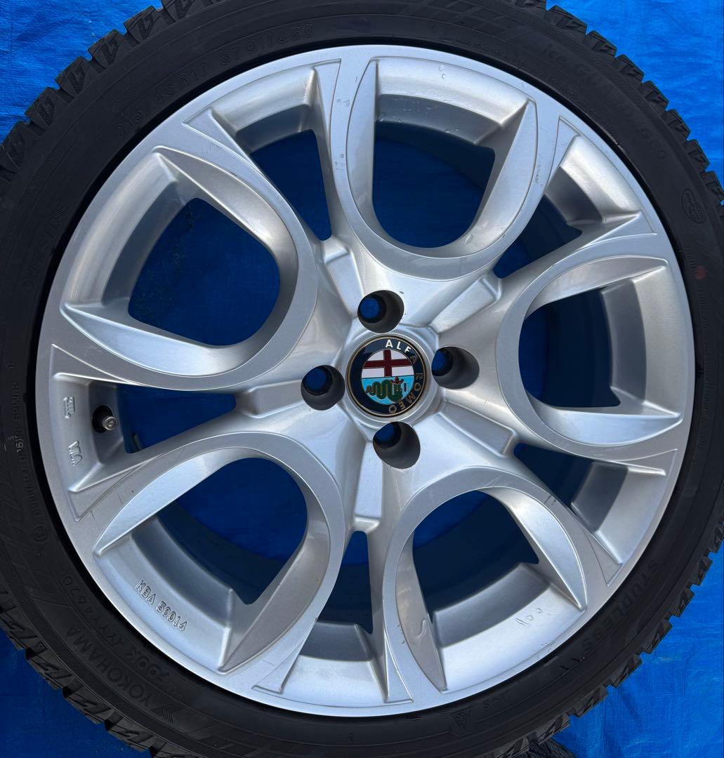 ヨコハマスタッドレスタイヤ17インチ、アルファロメオホイール