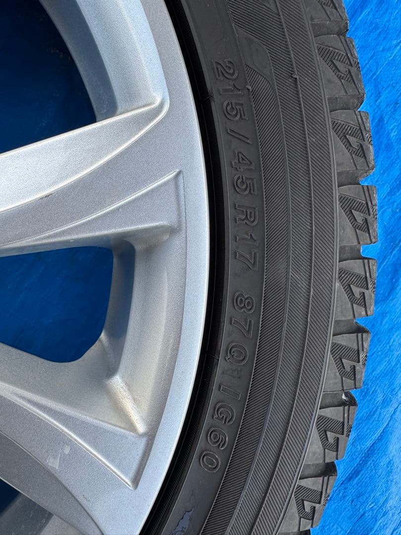 ヨコハマスタッドレスタイヤ17インチ、アルファロメオホイール