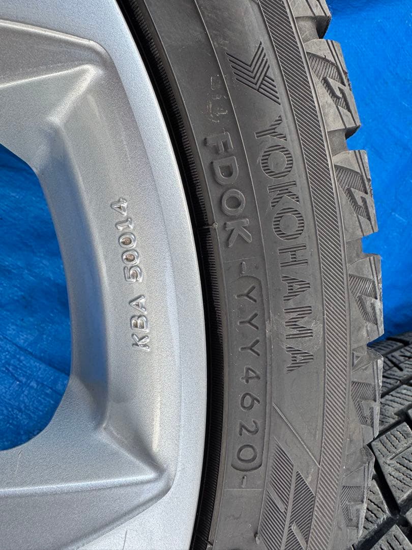 ヨコハマスタッドレスタイヤ17インチ、アルファロメオホイール